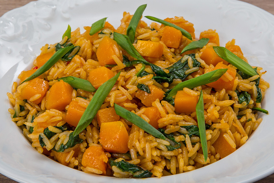 Пряные овощи с ароматным рисом